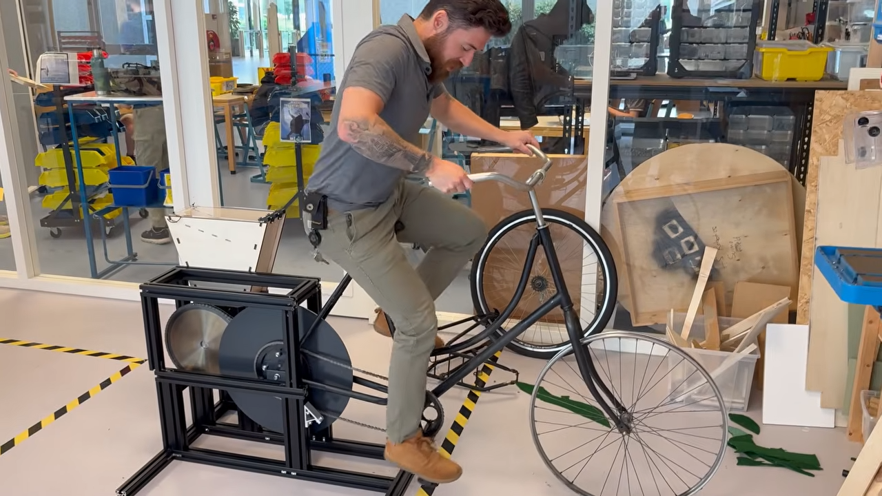 Bike-Powered Shredder Makes Short Work of 3D Printer Waste