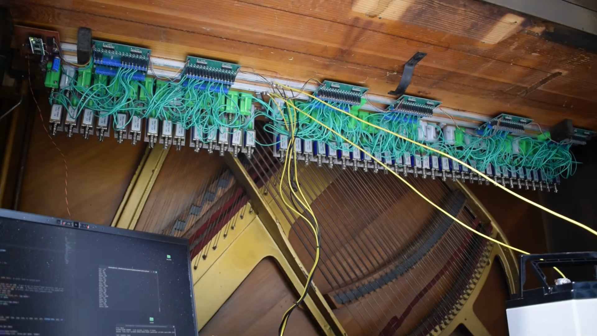 Leaky Player Piano Gets MIDI Upgrade in YouTube Restomod