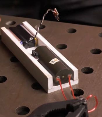 One of the stun gun modules with battery pack. (Credit: Dani Cruster DiWHY, YouTube)