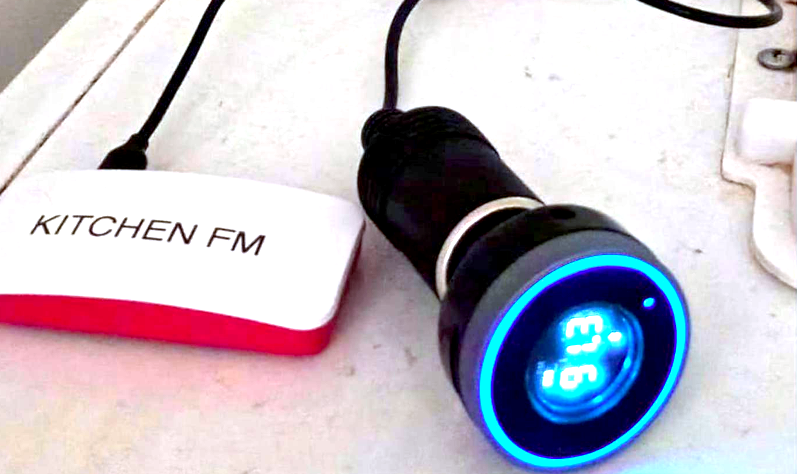 Custom FM Radio Station Powered by Shell Scripts
