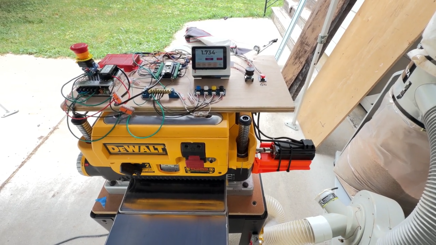 Motorized Planer Height Adjustment Dials In