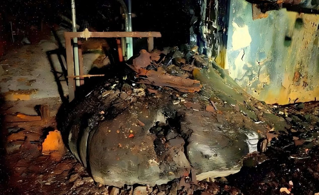 Sampling the Elephant s Foot and Chornobyl s Tedious Corium Clean-up