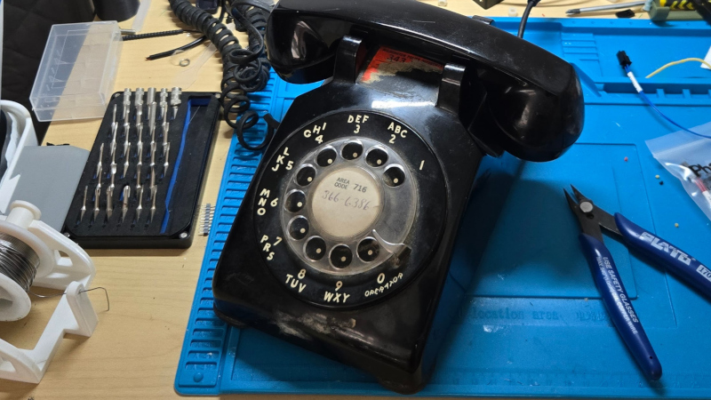 Free Your Rotary Telephone From Its Wire