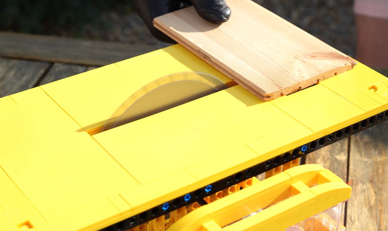 Making an Air-Powered Circular Saw with LEGO